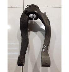 Кронштейн амортизатора (передний, правый)