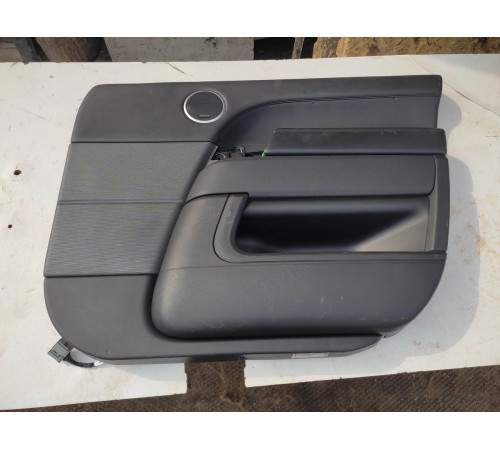 Обшивка двери(передняя правая)