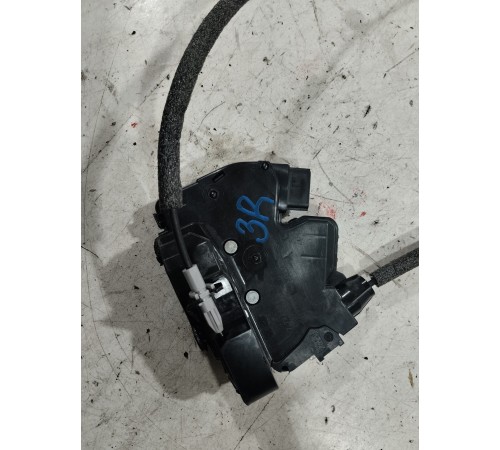 Замок двери (задний правый)