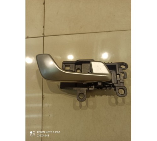 Ручка двери (передняя, правая, внутренняя)