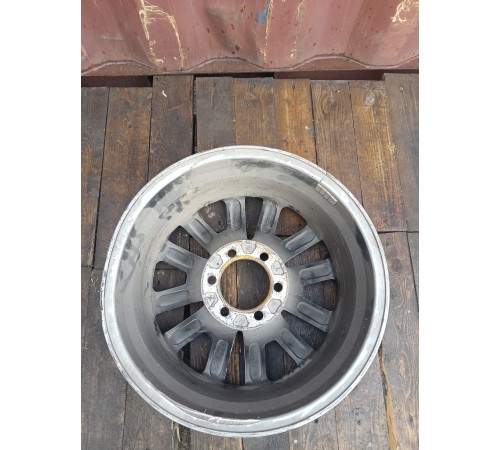 Литой диск R18