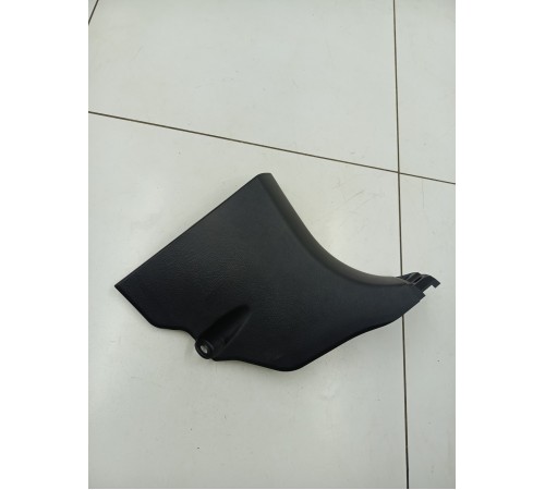 Обшивка стойки передняя правая