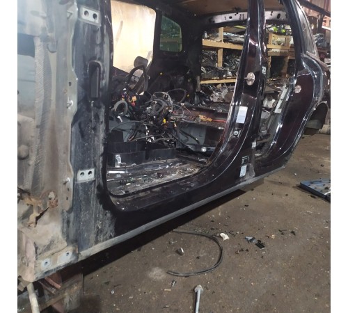 Порог со стойкой(левый)