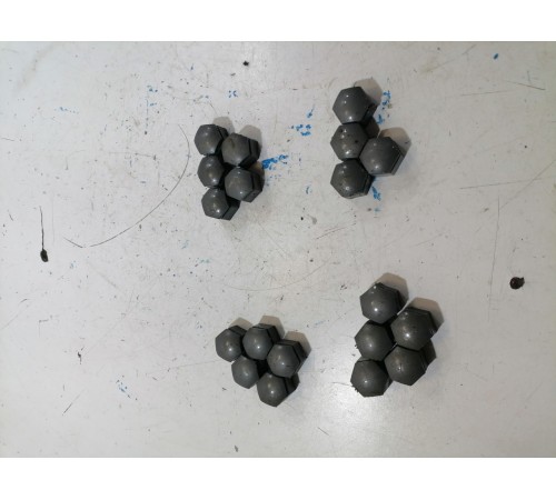 Комплект колёсных колпачков 20шт