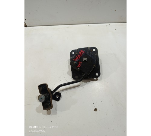 Механизм подъема запасного колеса