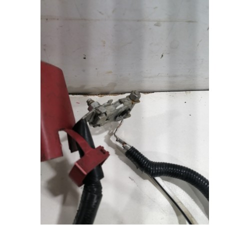 Клемма плюсовая