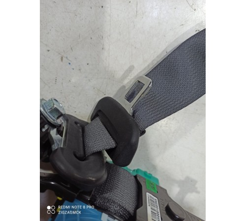 Ремень безопасности (задний правый)