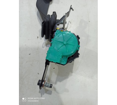 Ремень безопасности (задний правый)