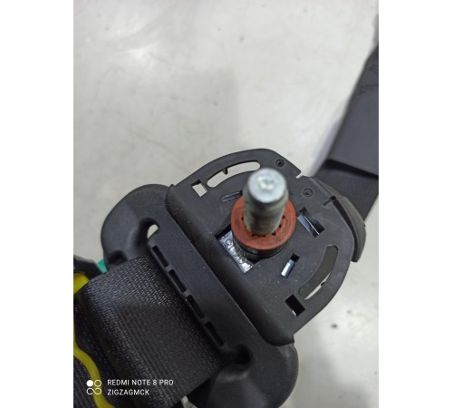 Ремень безопасности (задний правый)