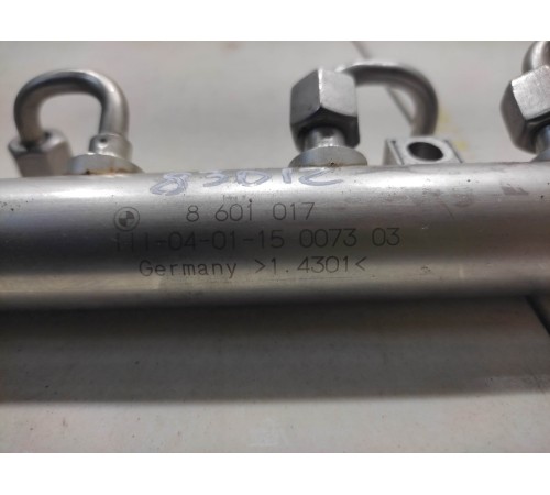 Топливная рампа (левая)