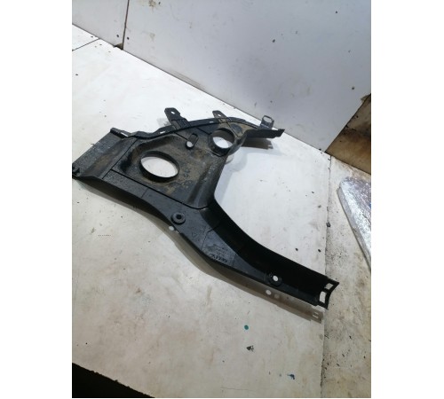 Накладка моторного отсека