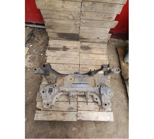 Балка (подрамник) передний