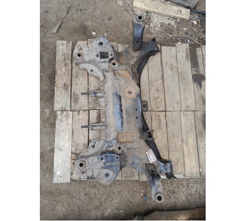 Балка (подрамник) передний