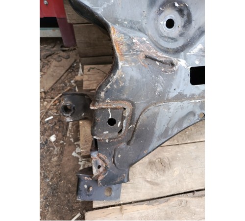 Балка (подрамник) передний