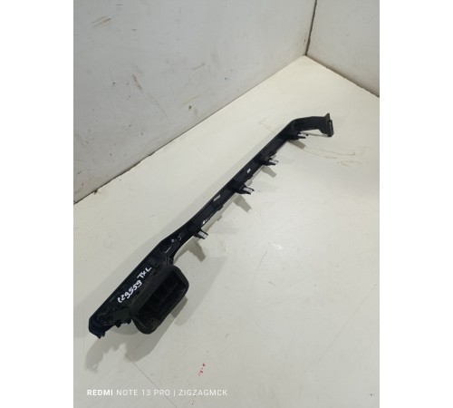 Воздушный дефлектор передний правый