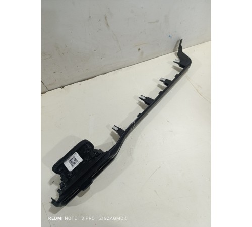 Воздушный дефлектор передний правый