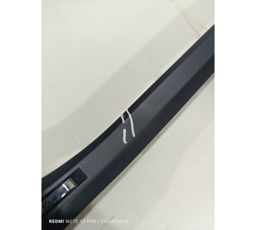 Воздушный дефлектор передний правый