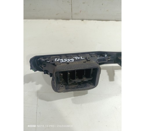 Воздушный дефлектор передний правый