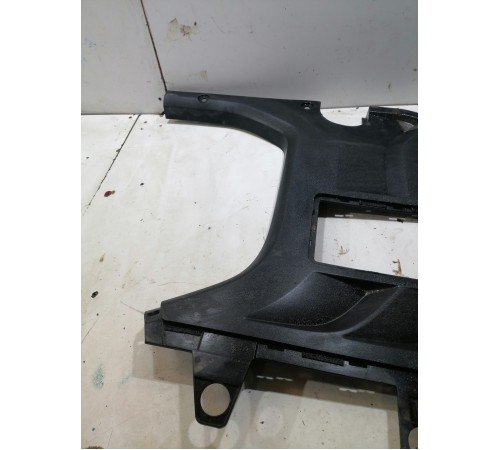 Накладка моторного отсека