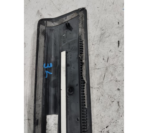 Накладка порога (задняя левая)