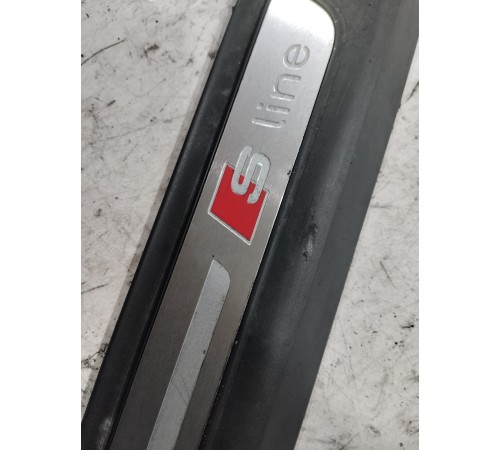 Накладка порога (задняя левая)