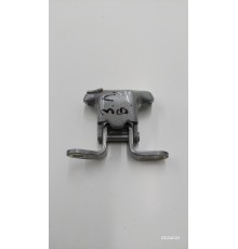 Петля двери задняя левая верхняя