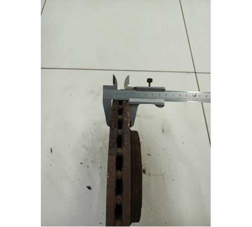 Тормозной диск передний