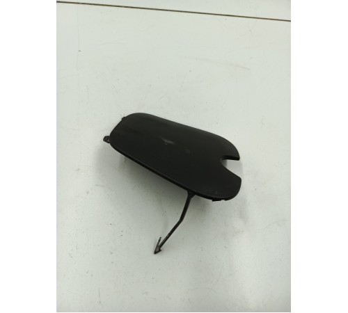 Заглушка буксировочного крюка