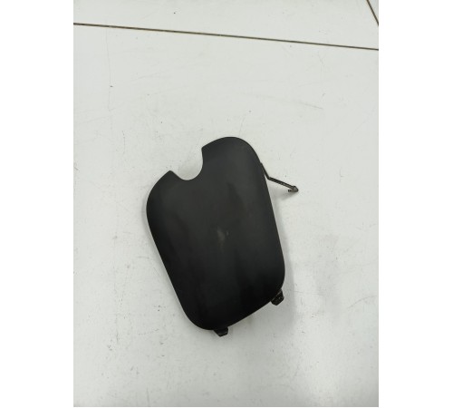 Заглушка буксировочного крюка