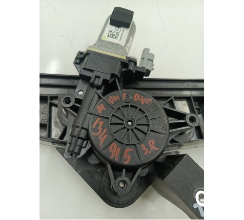 Стеклоподъемник двери задний правый