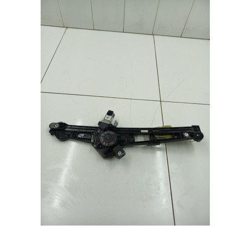 Стеклоподъемник двери задний правый