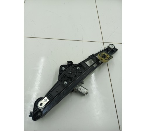 Стеклоподъемник двери задний правый