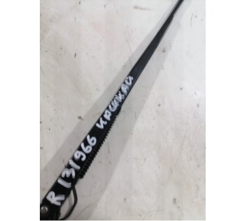 Поводок стеклоочистителя правый