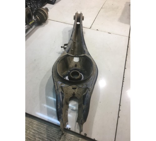 Рычаг подвески (задний, левый)