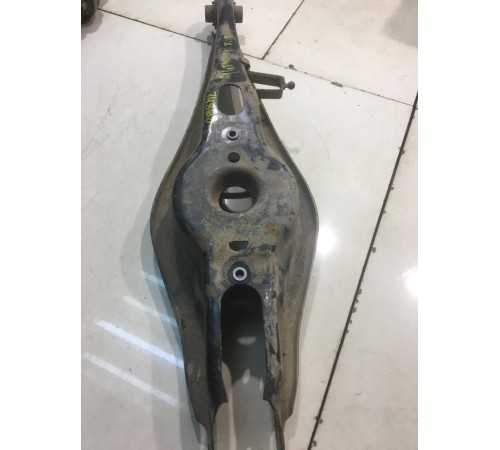 Рычаг подвески (задний, левый)