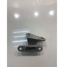 Петля двери (передняя, правая, верхняя)