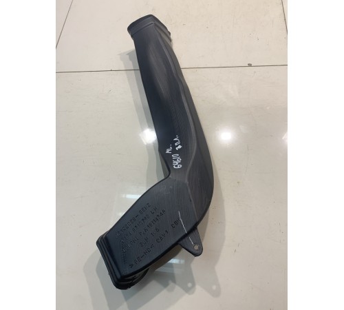 Воздуховод (передний, левый)