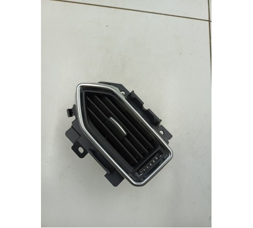 Дефлектор воздушный левый