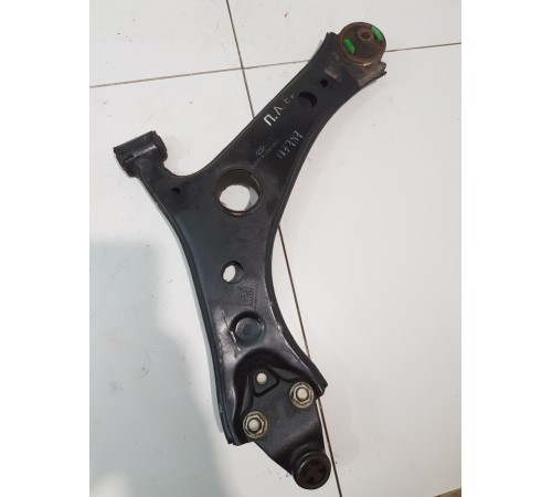 Рычаг подвески передний правый