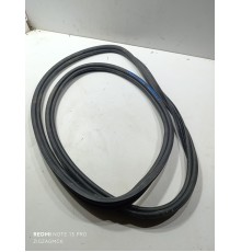 Уплотнитель проема багажника