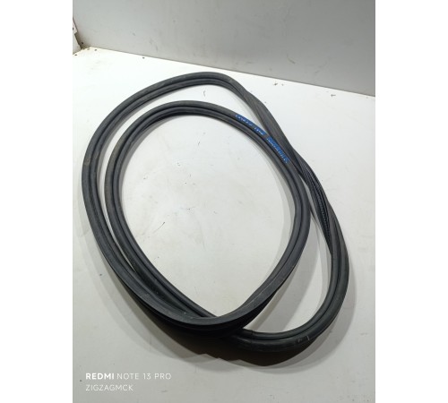 Уплотнитель проема багажника