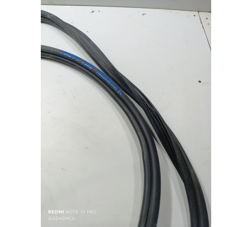 Уплотнитель проема багажника