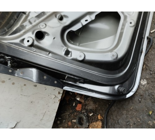 Крышка дверь багажника хлопушка