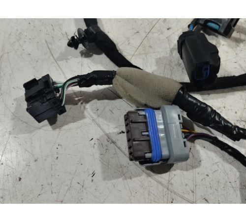 Электропроводка двери передняя левая