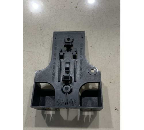 Кронштейн(крепление) салона