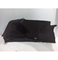 Обшивка багажника левая