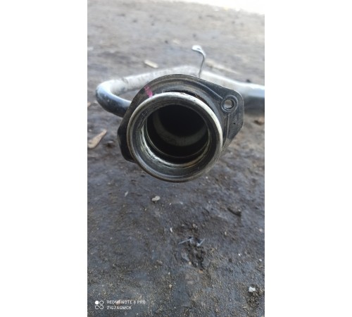 Горловина топливного бака