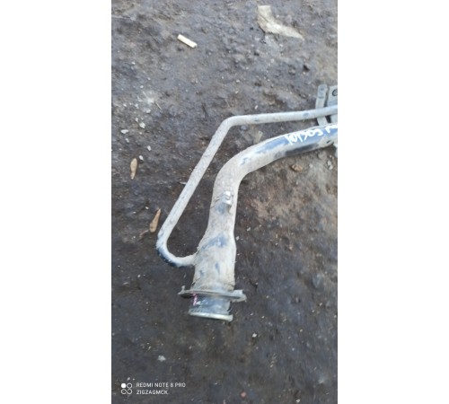 Горловина топливного бака