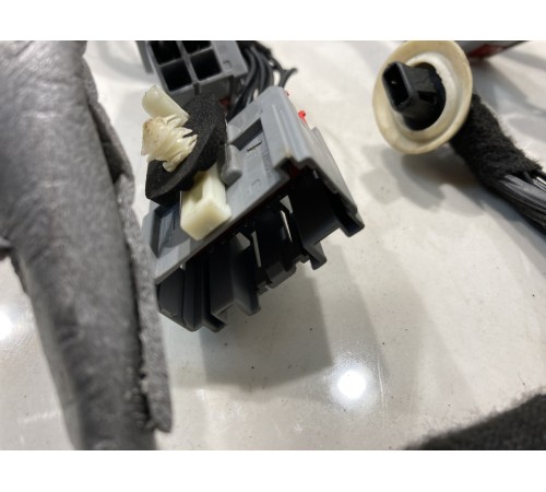 Электропроводка двери (передняя, правая)