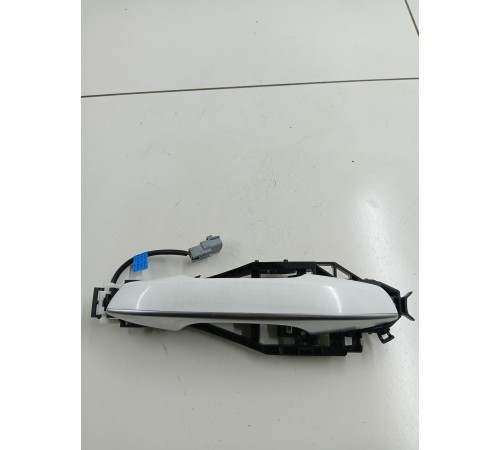 Ручка двери задняя правая наружная